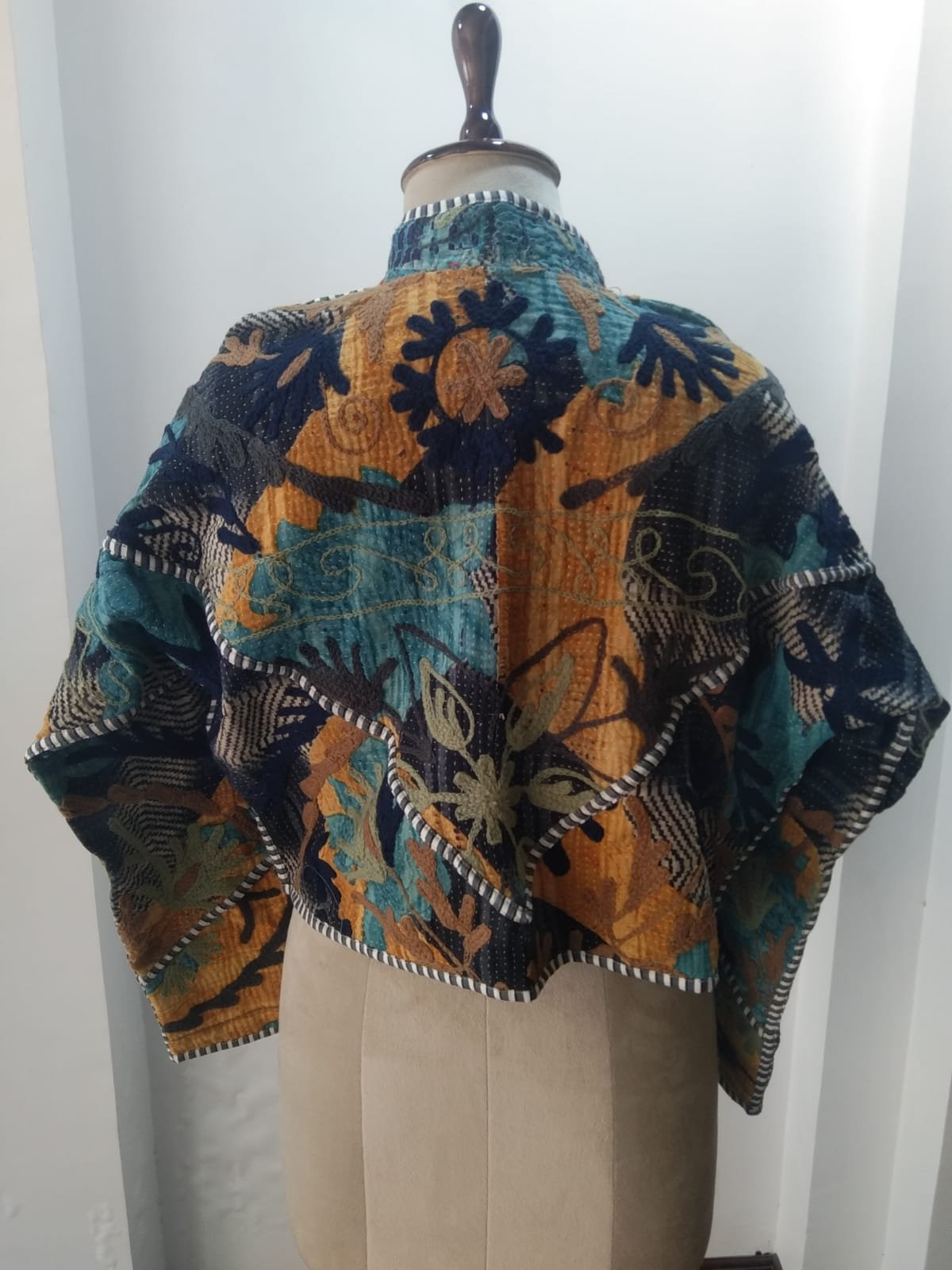 Namai crop jacket - Image 2